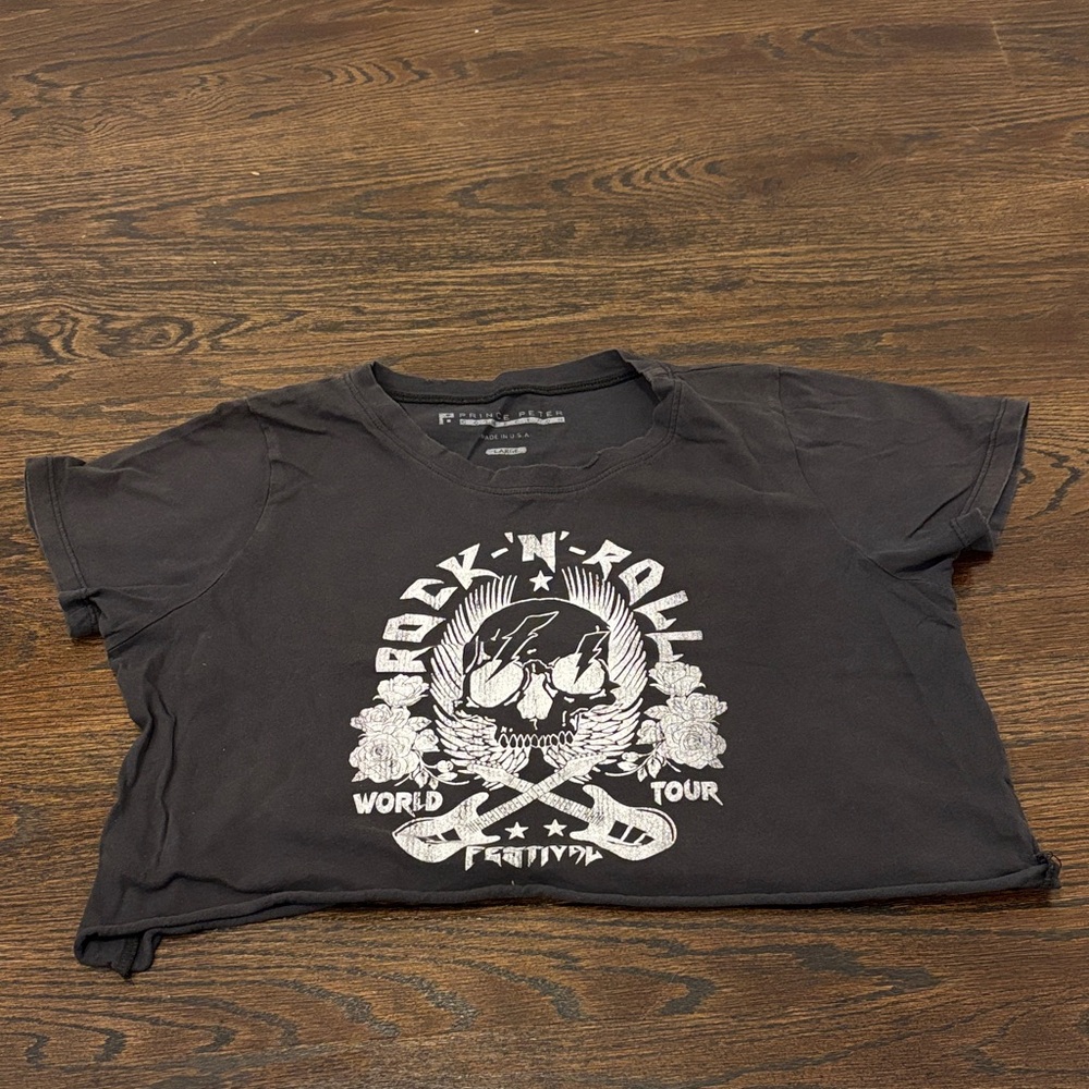 Prince Peter Collection Girl’s Black Graphic Tee Size Large